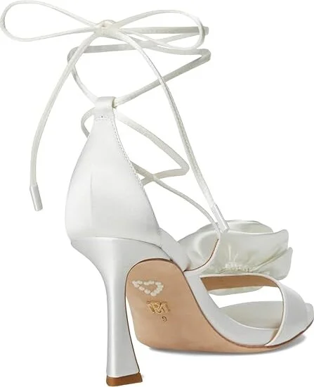 Badgley Mischka Janelle Women's Sandals Black : 6 M, Leather - Image 9