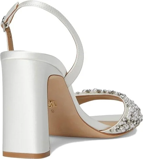 Badgley Mischka Jenesis Women's Sandals Soft White : 5.5 M, Leather - Image 4