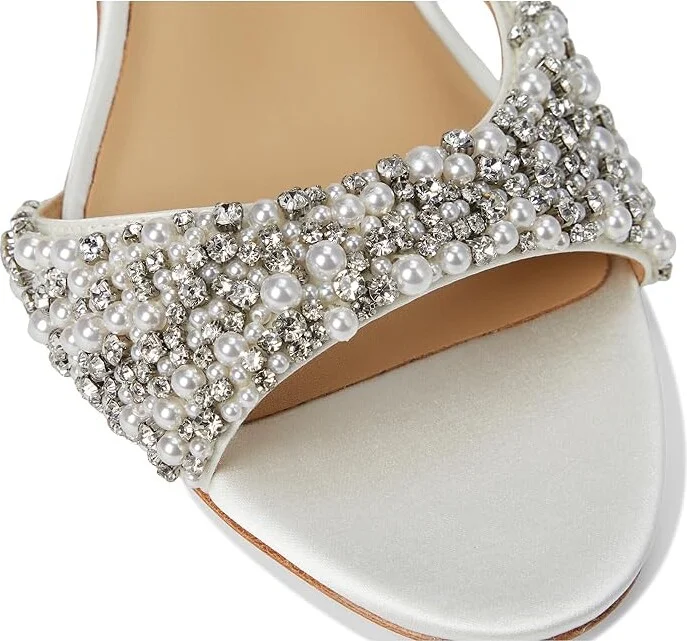 Badgley Mischka Jenesis Women's Sandals Soft White : 5.5 M, Leather - Image 7