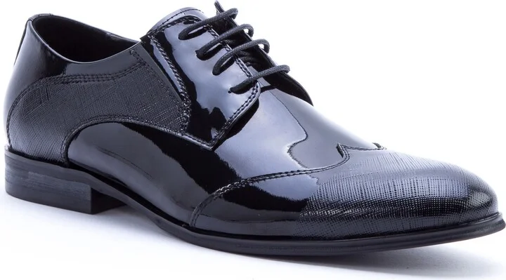 Badgley Mischka Lancaster Wingtip
