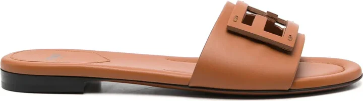 Baguette leather slides