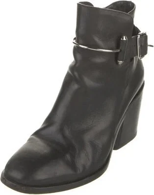 Balenciaga - Image 2