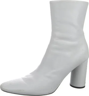 Balenciaga - Image 2