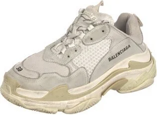 Balenciaga - Image 2