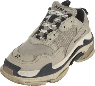 Balenciaga - Image 2