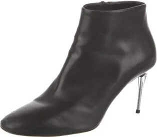Balenciaga - Image 2
