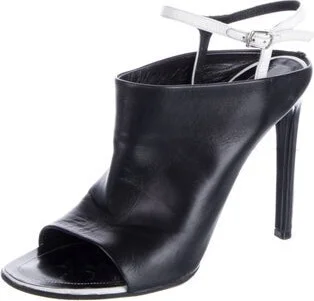 Balenciaga - Image 2