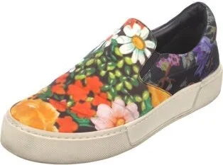 Balenciaga - Image 2