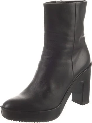 Balenciaga - Image 2