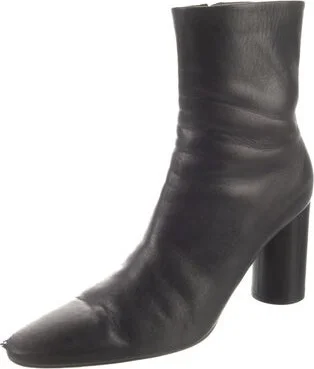 Balenciaga - Image 2