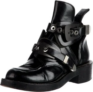 Balenciaga - Image 2