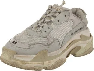 Balenciaga - Image 2