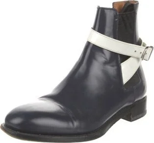 Balenciaga - Image 2