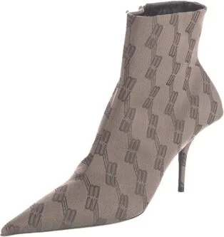 Balenciaga - Image 2