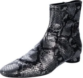 Balenciaga - Image 2