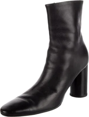 Balenciaga - Image 2