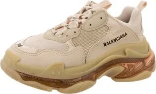 Balenciaga - Image 2