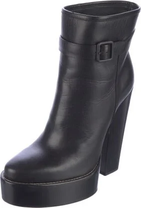 Balenciaga - Image 2