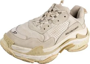 Balenciaga - Image 2