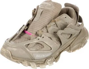 Balenciaga - Image 2