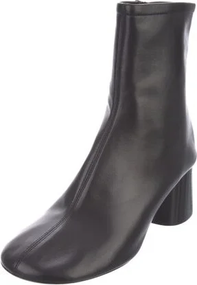 Balenciaga - Image 2