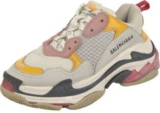 Balenciaga - Image 2