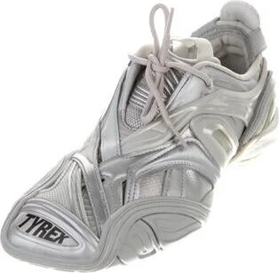 Balenciaga - Image 2