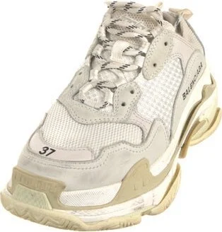 Balenciaga - Image 2