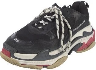 Balenciaga - Image 2