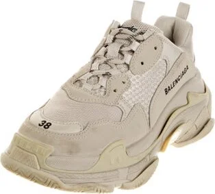 Balenciaga - Image 2