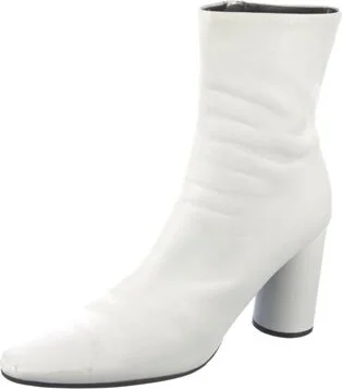 Balenciaga - Image 2