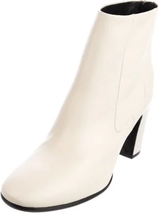Balenciaga - Image 2