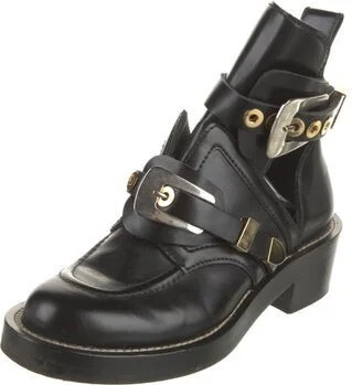 Balenciaga - Image 2