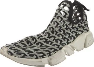 Balenciaga - Image 2