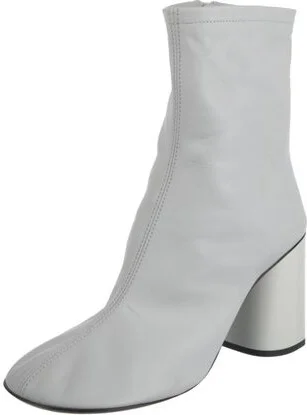 Balenciaga - Image 2