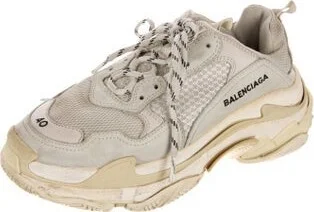 Balenciaga - Image 2