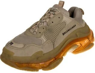 Balenciaga - Image 2