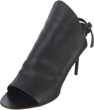 Balenciaga - Image 2