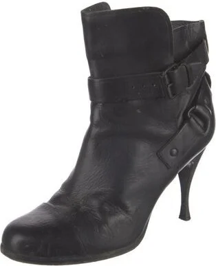 Balenciaga - Image 2