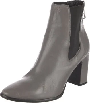 Balenciaga - Image 2