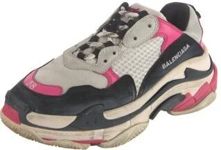Balenciaga - Image 2