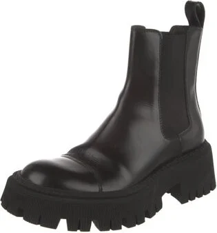 Balenciaga - Image 2