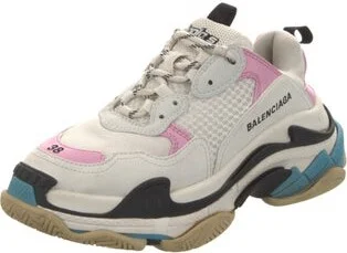 Balenciaga - Image 2