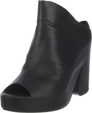Balenciaga - Image 2