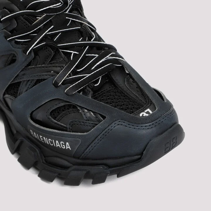 Balenciaga - Image 4