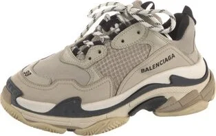Balenciaga - Image 2