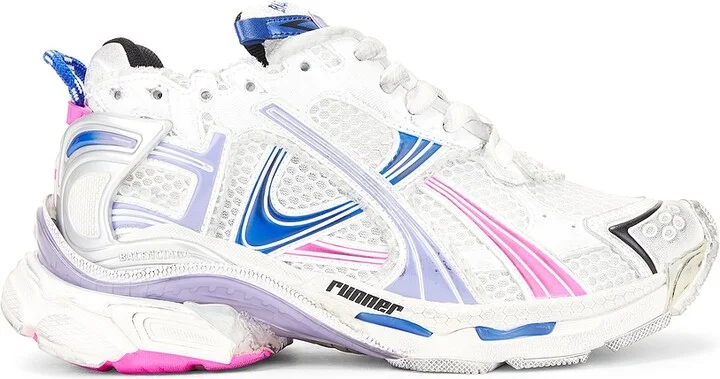 Balenciaga Runner Sneaker in Pink