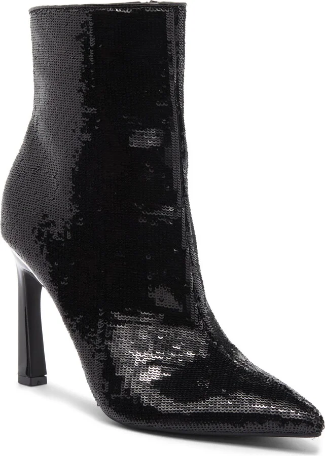 BLACK/ BLACK