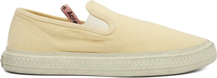 Ballow Tumbled Slip On Sneakers