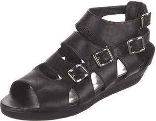 Balmain - Image 2
